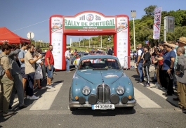Lietuvis klasikinių automobilių lenktynių Portugalijoje nugalėtojas