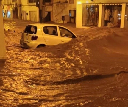 Dėl potvynių Lisabonoje evakuota daugiau nei 100 žmonių, 1 žuvo