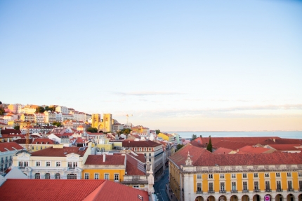 Kova su aukštomis NT kainomis Portugalijoje: laisvų namų savininkai turės išnuomoti savo būstus?