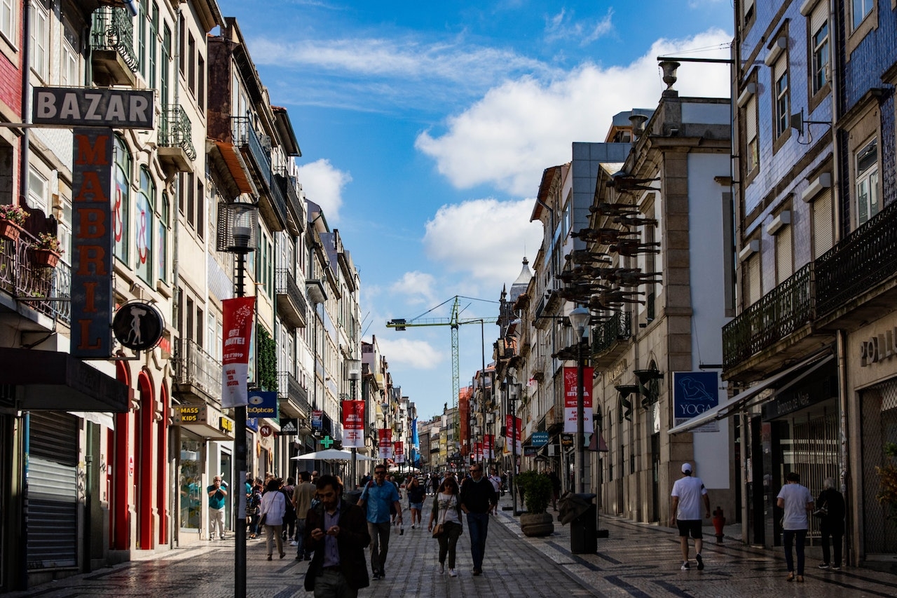 Portugalija nuo 2024 metų naikins mokesčių schemą užsieniečiams